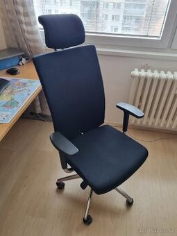 Kancelářské křeslo