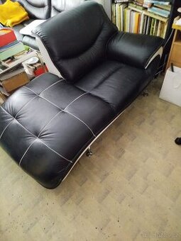 Designová pohovka - do konce roku za 500,-