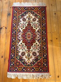 Koberec “perský” vzor s příměsí vlny