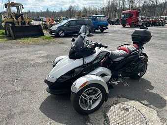 Can-am   Spyder