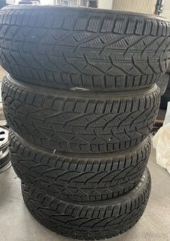 sada zimních Kormorán 215/55 R18 99V