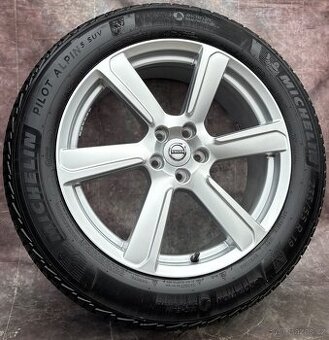 Zánovní originální Alu kola Volvo XC90 235/55/19