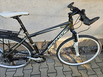 Trekingové kolo Scott