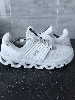 On Cloudswift 4, velikost 47, UK11.5 - 1