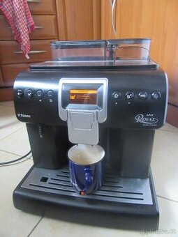 Nabízím kávovar Saeco Royal Grand. Plně funkční. Chybí trysk