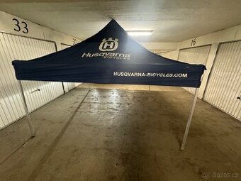 Nůžkovy párty stan