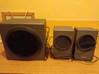 Reproduktory Logitech Z337 Bluetooth 2.1 – PC/TV/telefon