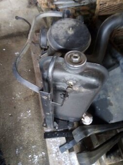 Řízení Zetor. Nádrž na olej, filtr
