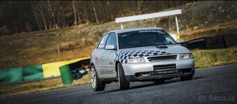 Závodní auto Audi A3