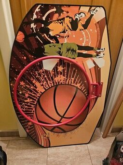 Basketbalovy kos nepouzitej