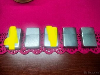 Zippo zapalovač original stříbrný , cena za kus