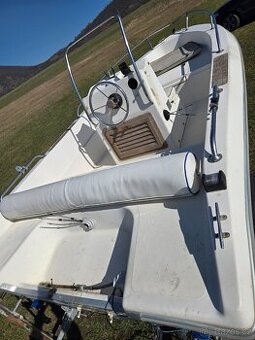 Lod, člun 5x1.9m, vlek, motor elektrický start