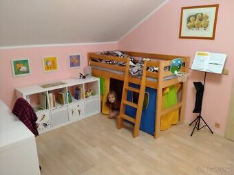 Dětská patrová postel