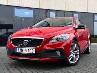 Volvo V40 Cross Country / T4 132 kW / automat / 4x4