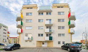 Pronájem bytu 1+kk s předzahrádkou, 45 m², Uherské Hradiště  - 1
