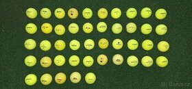 golfové míčky žlutozelené