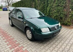 Volkswagen Bora 1,6i SR klima Nová STK benzín