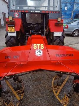 Obraceč a shrnovač sena