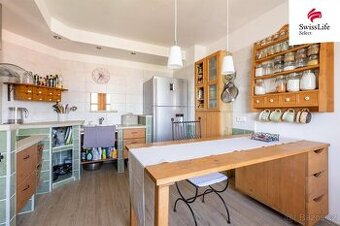 Prodej bytu 5+1 114 m2 Fričova, Karlovy Vary