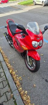 Suzuki GsxF 600 r.v. 2000