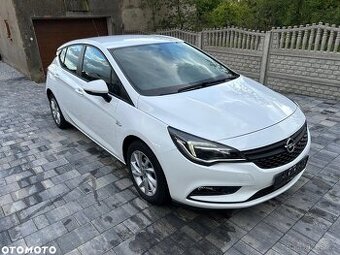 Opel Astra K 2015 1.0 Benzin Pekny Stav