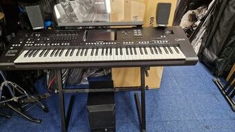 Yamaha Genos worstation keyboard