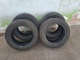 R17 235/55