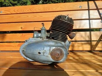 Motor ČZ 175-502