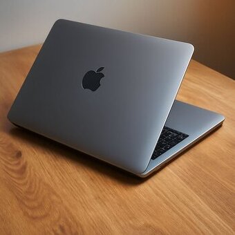 MacBook PRO 13 palců M1 chip 8 RAM 256 SSD
