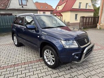Suzuki Grand Vitara 2.0 103kW 2009 145858km 4x4 TAŽNÉ