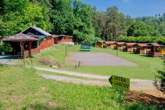 PRONÁJEM REKREAČNÍHO AREÁLU S RESTAURACÍ NA VRAN. PŘEHRADĚ - 1