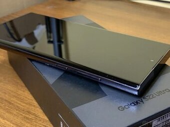 Samsung Galaxy S22 Ultra 128GB - Skvělý stav
