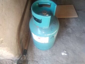 Plynova bomba