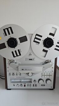 AKAI GX 646
