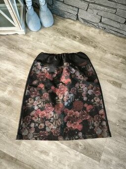 Dámská sukně vel. S