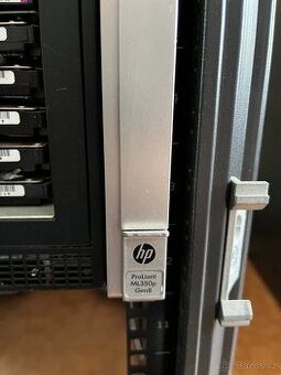 HP ProLiant ML350p Gen8 – server s 16×146 GB 15 k SAS + RAID