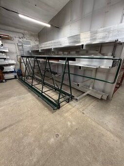 Jezdící kovové “Áčko” na desky, délka 4 m