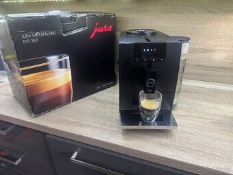 Automatický kávovar JURA ena 4 s krabicí