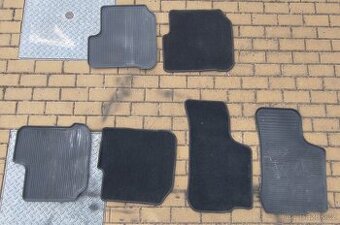 Octavia 1 koberečky