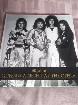 Queen A Night at the Opera kniha