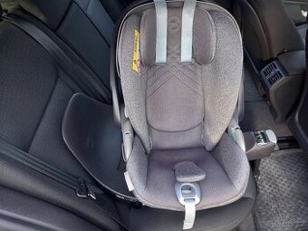 Cybex Cloud T + základna Cybex Base T