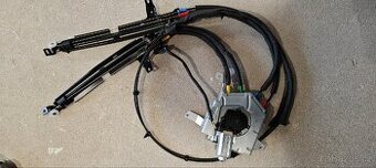 Motor s táhly pojezdy roletky kufru bmw f11 - 1