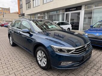VW Passat B8 2.0 TDI 110kW DSG Webasto Matrix Tažné Kamera