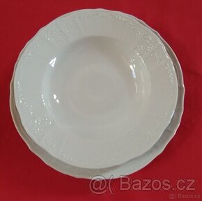 Bernadotte; porcelán; talíře