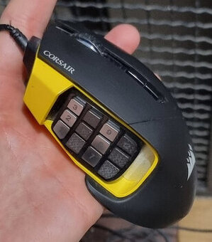 Corsair Scimitar Pro RGB Optical – Žlutá