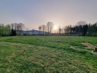 Prodej krásného stavebního pozemku 6652 m² – Nemojov