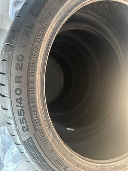 255/40R20 XL 101 V continental
