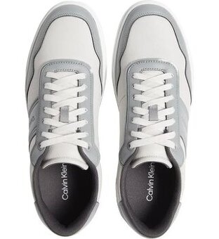 Tommy Hilfiger 
43

1500 Kč