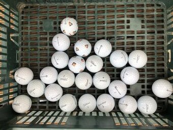 Golfové micky titleist avx a taylormade tp5
