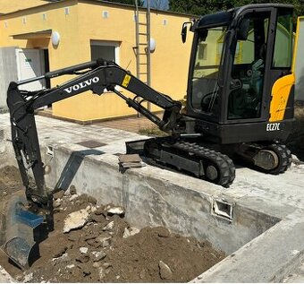 Volvo EC27C